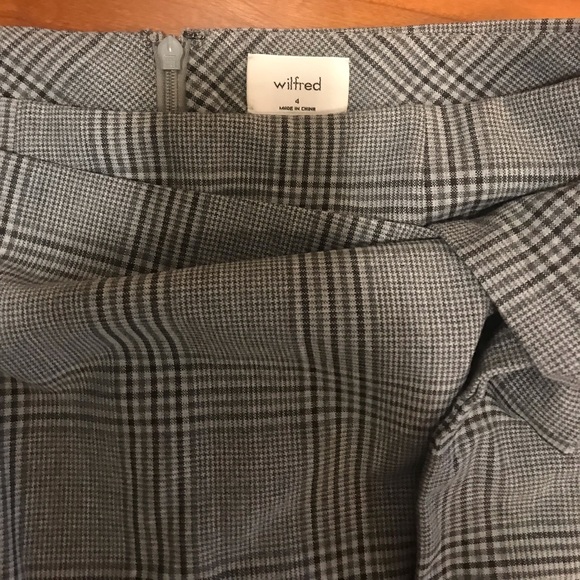 Aritzia (Wilfred) Plaid Skirt with Tie - Picture 3 of 4